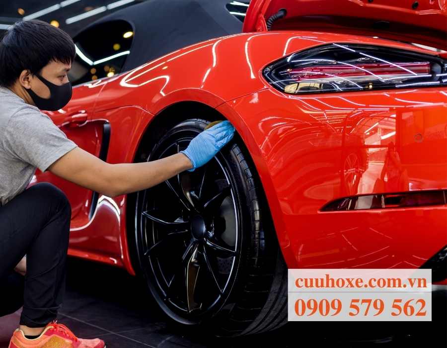 Dịch vụ sửa xe ô tô tận nơi, nhanh chóng
