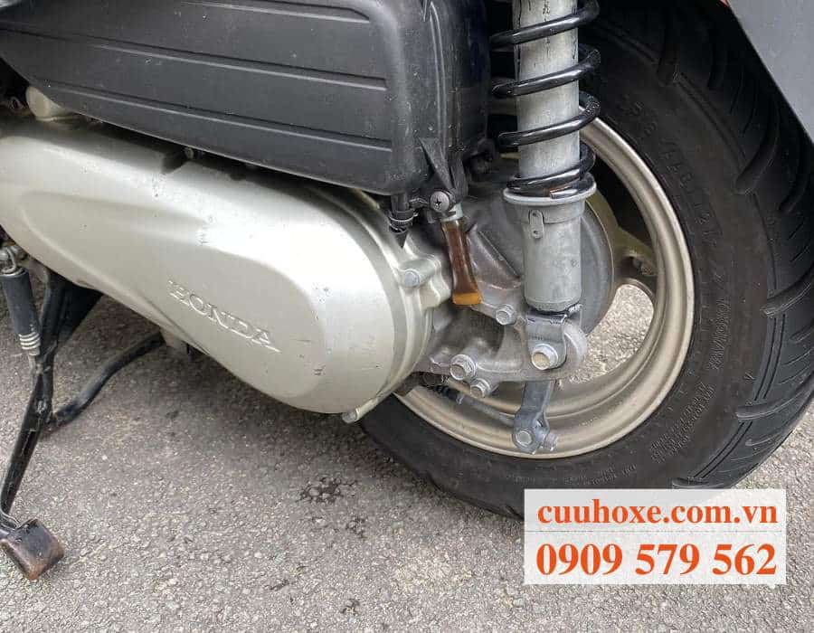 Vá bánh xe tại nhà