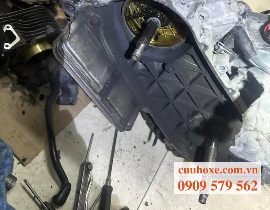 Sửa xe bị chết máy do ngập nước